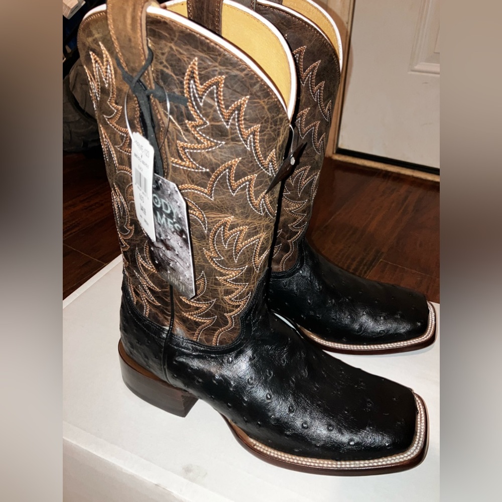 Cody James 9.5 Ostrich Skin Square toe Boots BRAND NEW NEVER WORN